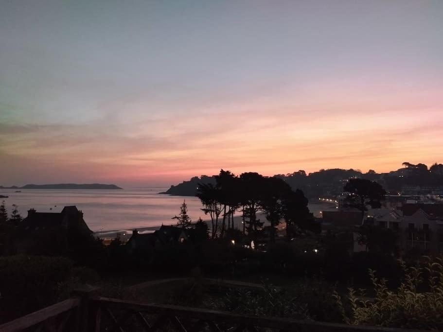 Studio Vue Mer - Plage De Trestraou Perros-Guirec Ngoại thất bức ảnh